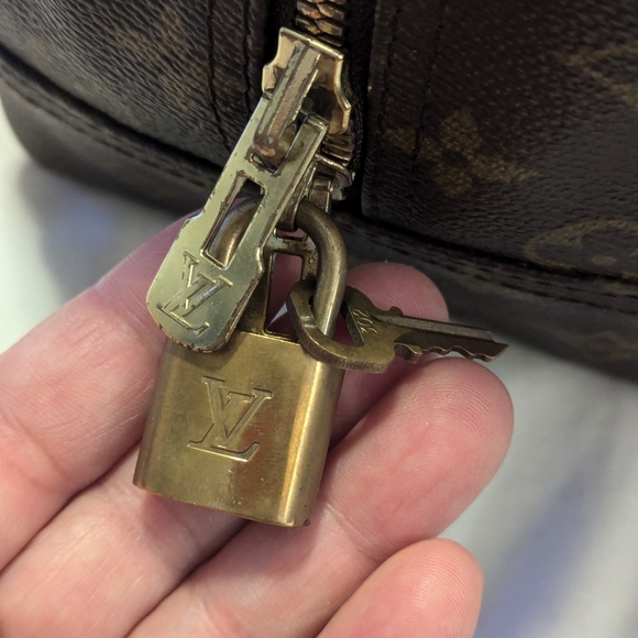 Louis Vuitton Vintage Monogram Canvas Deauville Satchel - Picture 6 of 17